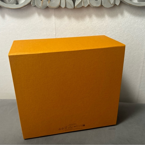 Louis Vuitton Empty Magnetic Box Orange . 11.75”x10.75”x6” - Picture 2 of 10